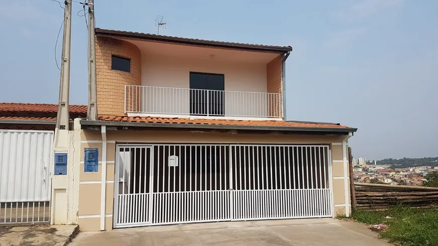 Foto 1 de Sobrado com 4 Quartos à venda, 204m² em Jardim Portal do Itavuvu, Sorocaba