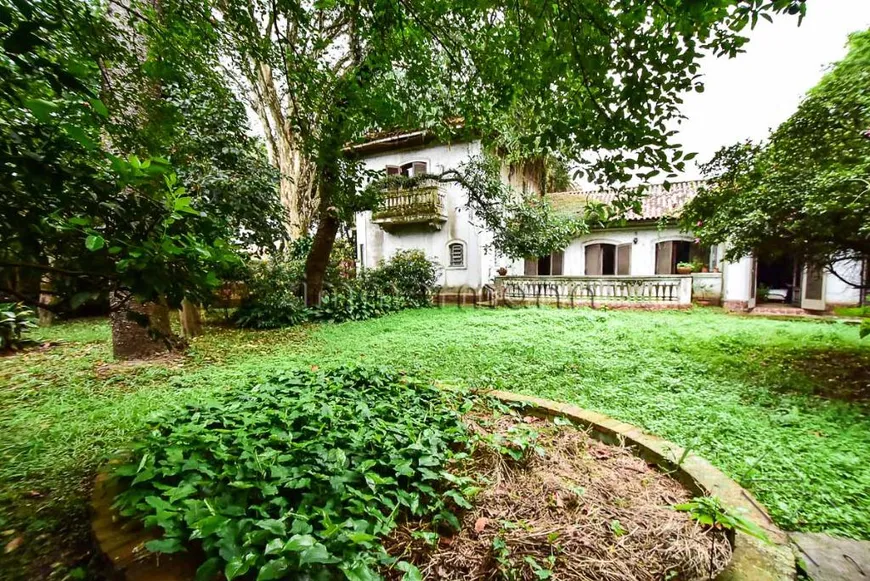 Foto 1 de Casa com 3 Quartos à venda, 300m² em Alto de Pinheiros, São Paulo