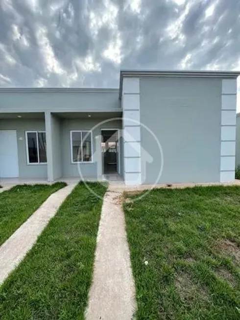 Foto 1 de Casa com 2 Quartos à venda, 54m² em Jardim Imperial, Cuiabá