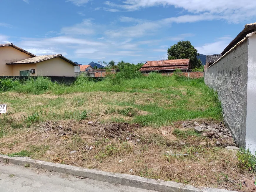 Foto 1 de Lote/Terreno à venda, 420m² em Centro, Maricá