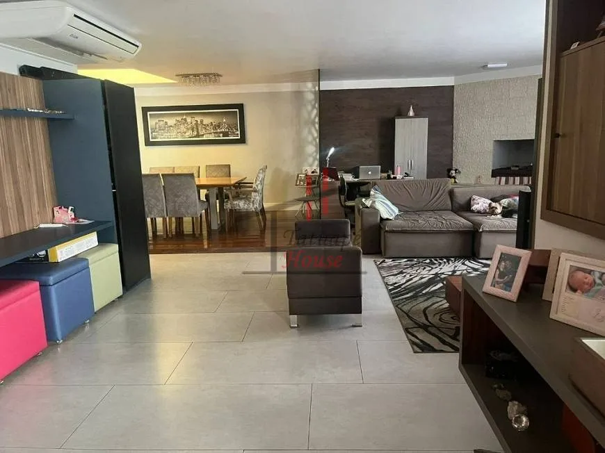 Foto 1 de Casa com 4 Quartos à venda, 354m² em Vila Mafra, São Paulo