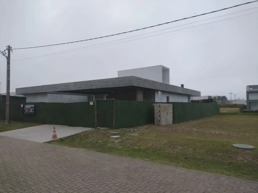 Foto 1 de Casa com 4 Quartos à venda, 367m² em Praia da Guarita, Torres