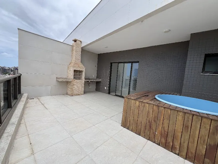 Foto 1 de Cobertura com 2 Quartos para alugar, 127m² em Centro, Cabo Frio