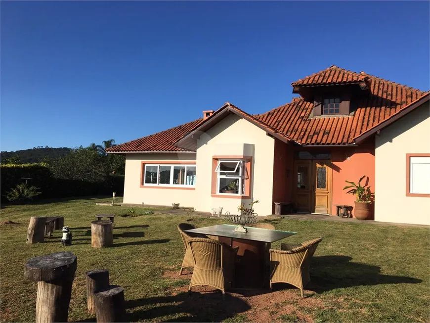 Foto 1 de Casa de Condomínio com 3 Quartos à venda, 281m² em Roseira, Mairiporã