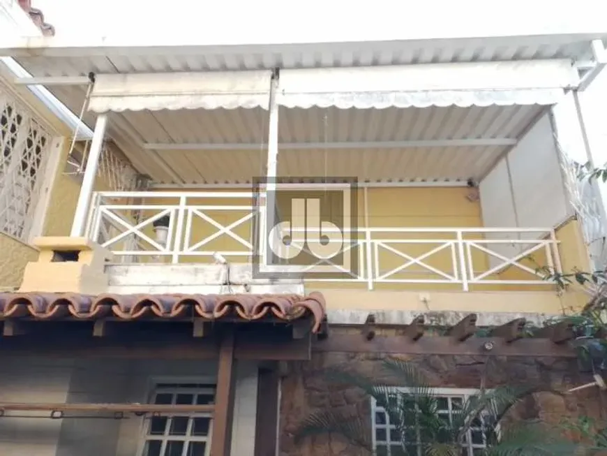 Foto 1 de Casa com 5 Quartos à venda, 230m² em Grajaú, Rio de Janeiro
