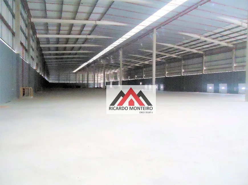 Foto 1 de Galpão/Depósito/Armazém para alugar, 5500m² em Feital, Pindamonhangaba