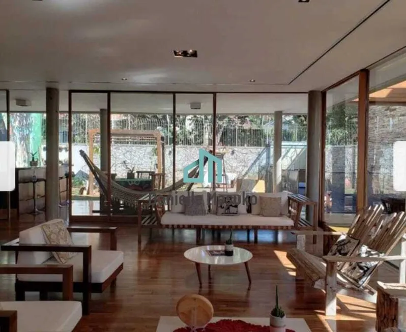 Foto 1 de Casa de Condomínio com 4 Quartos à venda, 537m² em Jardim dos Estados, São Paulo