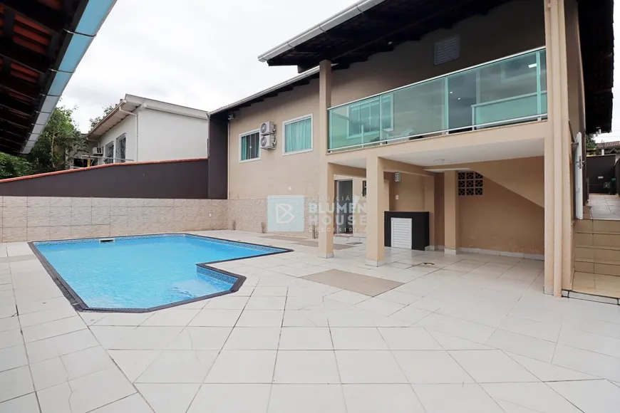 Foto 1 de Casa com 3 Quartos à venda, 222m² em Velha, Blumenau