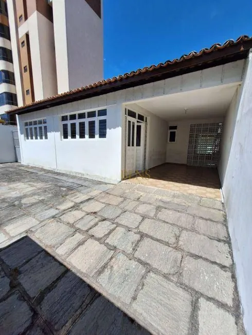 Foto 1 de Casa com 3 Quartos à venda, 185m² em Bela Vista, Campina Grande