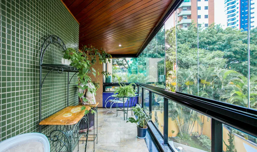 Foto 1 de Apartamento com 5 Quartos para venda ou aluguel, 300m² em Chácara Klabin, São Paulo