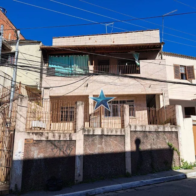 Foto 1 de Sobrado com 4 Quartos à venda, 200m² em Freguesia do Ó, São Paulo