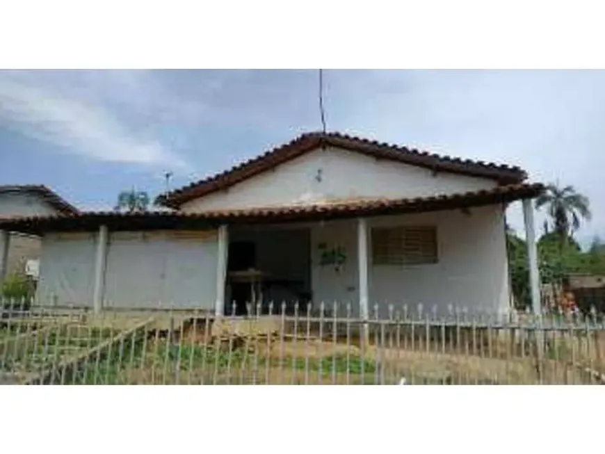 Foto 1 de Casa com 3 Quartos à venda, 167m² em Santo Antonio, Catalão
