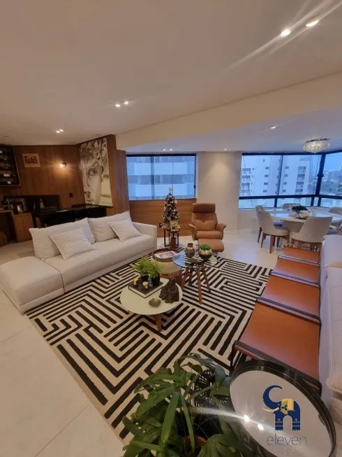 Foto 1 de Apartamento com 3 Quartos à venda, 250m² em Caminho Das Árvores, Salvador