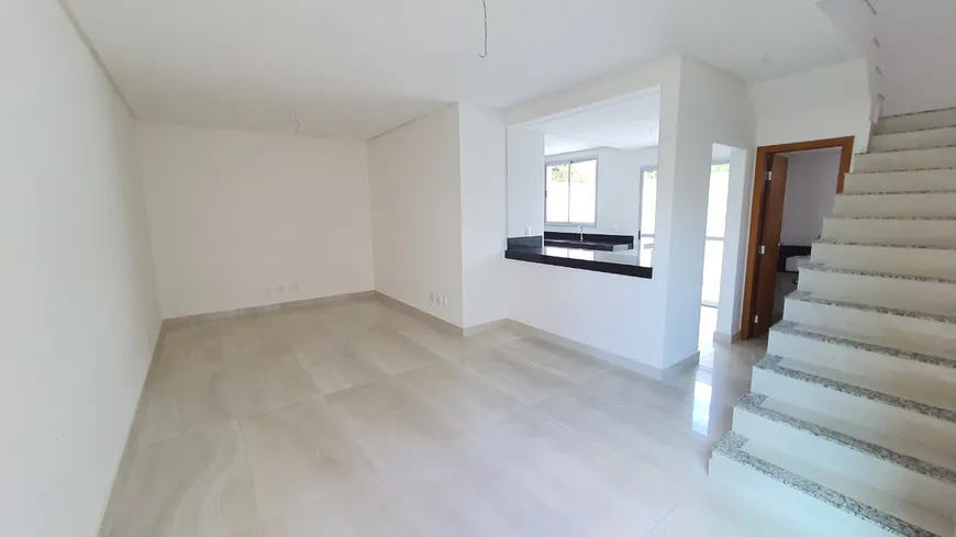 Foto 1 de Casa com 4 Quartos à venda, 168m² em Centro, Contagem