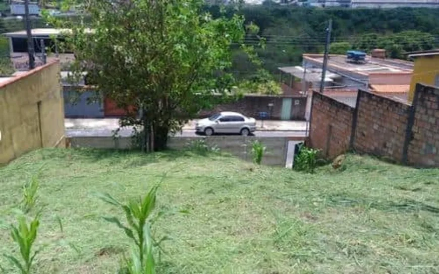 Foto 1 de Lote/Terreno à venda, 360m² em Califórnia, Belo Horizonte