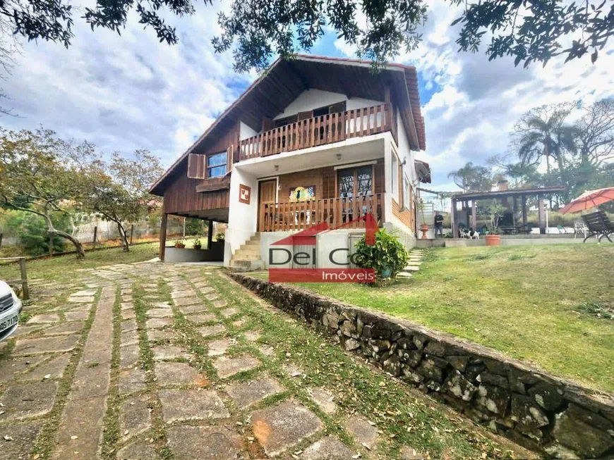 Foto 1 de Fazenda/Sítio com 3 Quartos à venda, 185m² em Sete Barras, Bragança Paulista