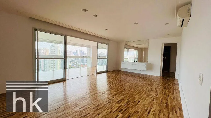Foto 1 de Apartamento com 4 Quartos à venda, 206m² em Brooklin, São Paulo