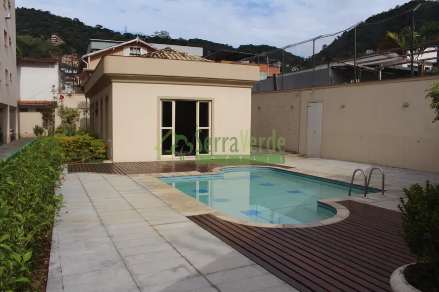 Foto 1 de Apartamento com 2 Quartos à venda, 91m² em Mosela, Petrópolis