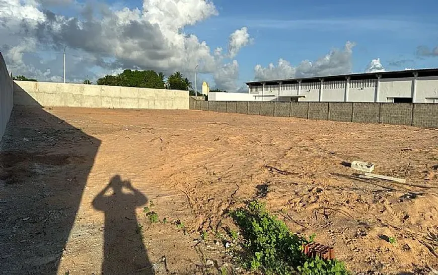 Foto 1 de Lote/Terreno à venda, 1m² em Cajupiranga, Parnamirim