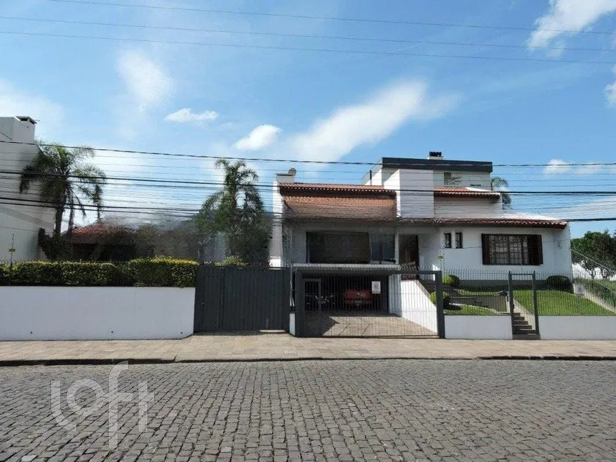 Foto 1 de Casa com 3 Quartos à venda, 260m² em Cinquentenário, Caxias do Sul