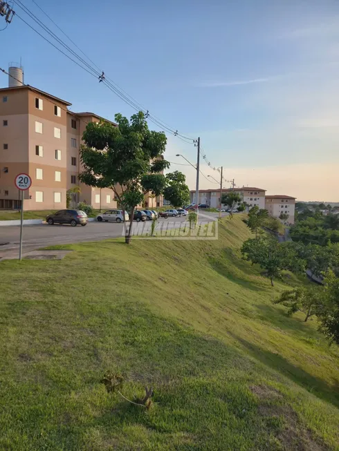 Foto 1 de Apartamento com 2 Quartos à venda, 47m² em Jardim Tatiana, Votorantim