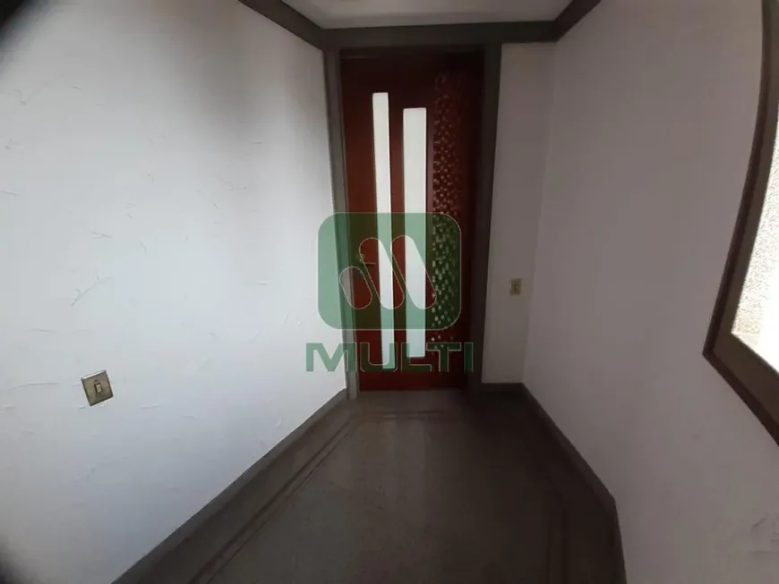 Foto 1 de Apartamento com 3 Quartos para alugar, 300m² em Fundinho, Uberlândia