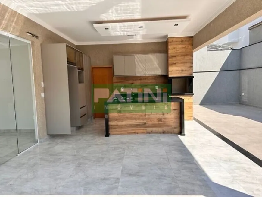 Foto 1 de Casa com 3 Quartos para alugar, 180m² em Village Mirassol II, Mirassol