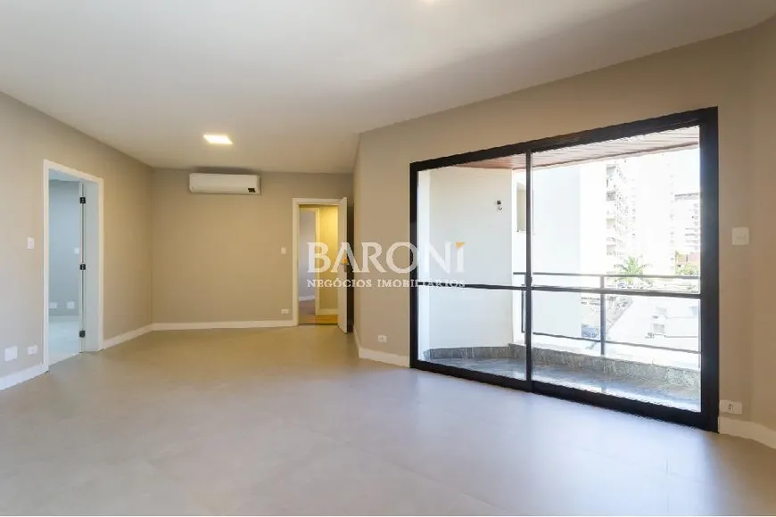 Foto 1 de Apartamento com 3 Quartos à venda, 115m² em Moema, São Paulo