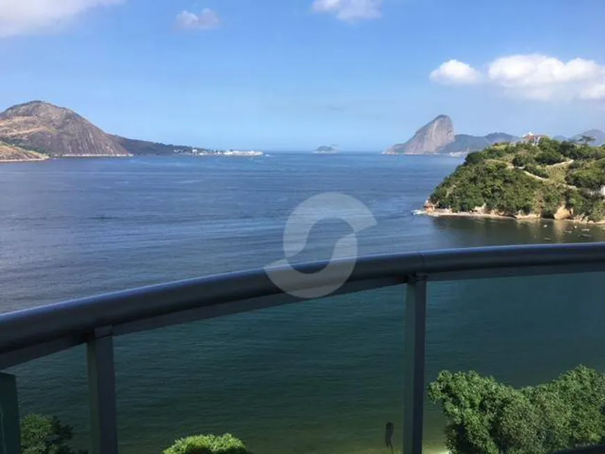 Foto 1 de Apartamento com 4 Quartos para venda ou aluguel, 160m² em Boa Viagem, Niterói