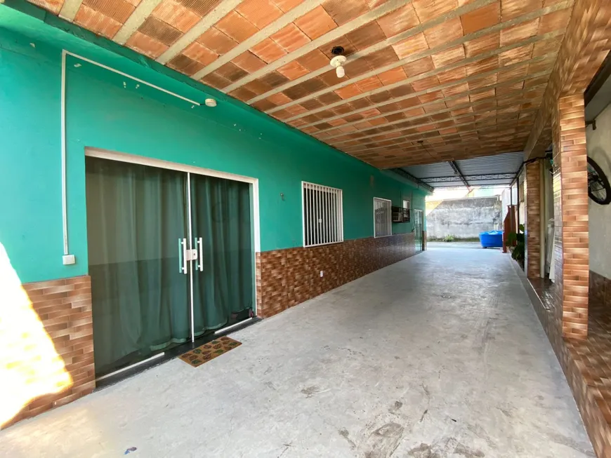 Foto 1 de Casa com 4 Quartos à venda, 216m² em Vila Operaria, Nova Iguaçu