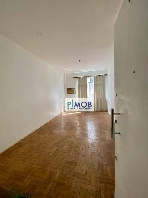 Foto 1 de Apartamento com 3 Quartos à venda, 80m² em Leblon, Rio de Janeiro