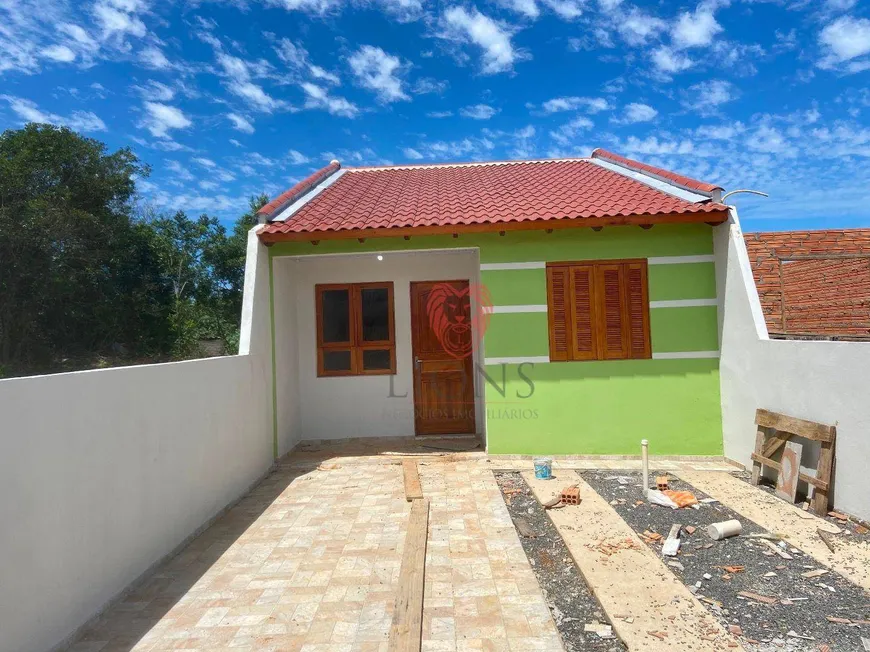 Foto 1 de Casa com 2 Quartos à venda, 60m² em Santa Fé, Gravataí