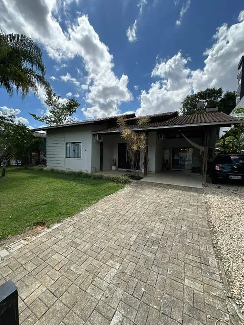 Foto 1 de Casa com 3 Quartos à venda, 136m² em Jaraguá Esquerdo, Jaraguá do Sul