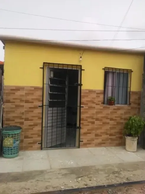 Foto 1 de Casa com 2 Quartos à venda, 100m² em Uruguai, Salvador