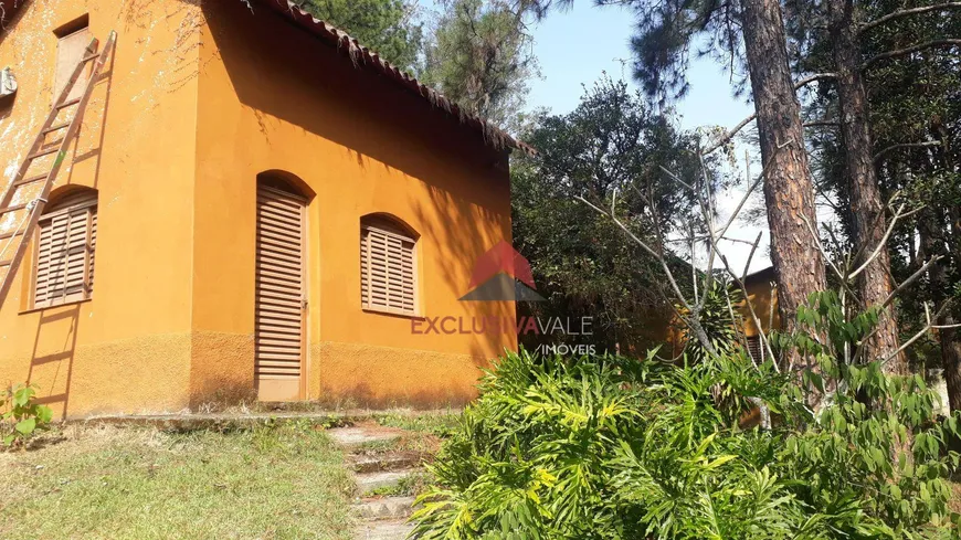 Foto 1 de Casa de Condomínio com 4 Quartos à venda, 300m² em Jardim Torrao De Ouro, São José dos Campos