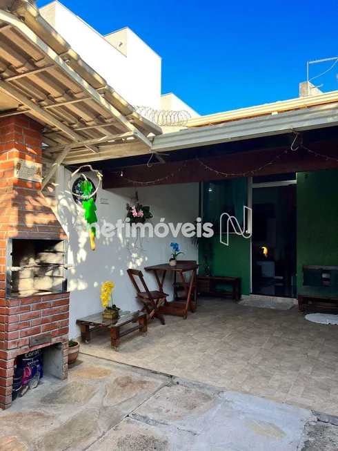 Foto 1 de Casa com 2 Quartos à venda, 70m² em Guarujá Mansões, Betim