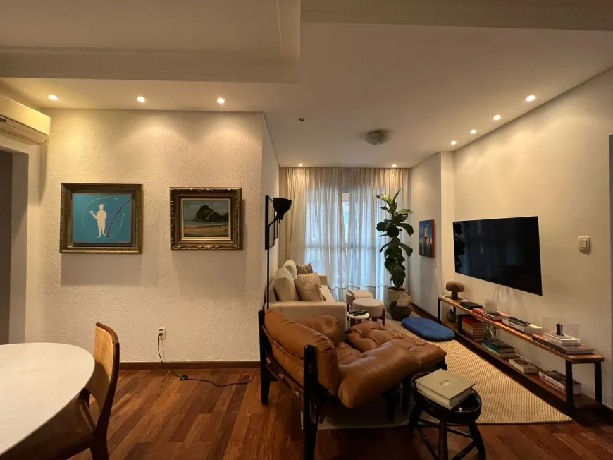 Foto 1 de Apartamento com 3 Quartos à venda, 105m² em Boqueirão, Santos