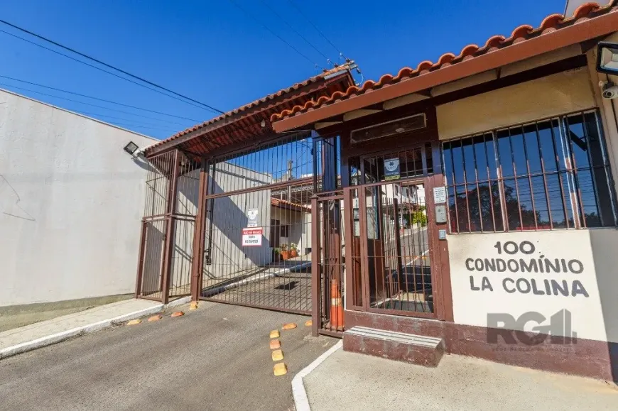 Foto 1 de Casa de Condomínio com 2 Quartos à venda, 59m² em Vila Nova, Porto Alegre