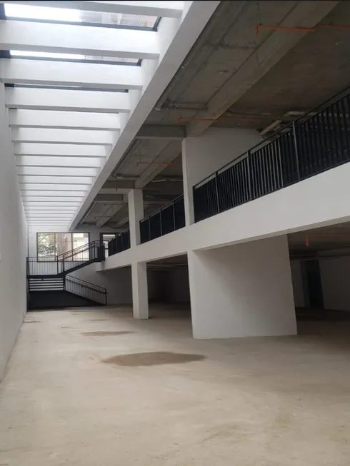 Foto 1 de Ponto Comercial para alugar, 916m² em Pinheiros, São Paulo