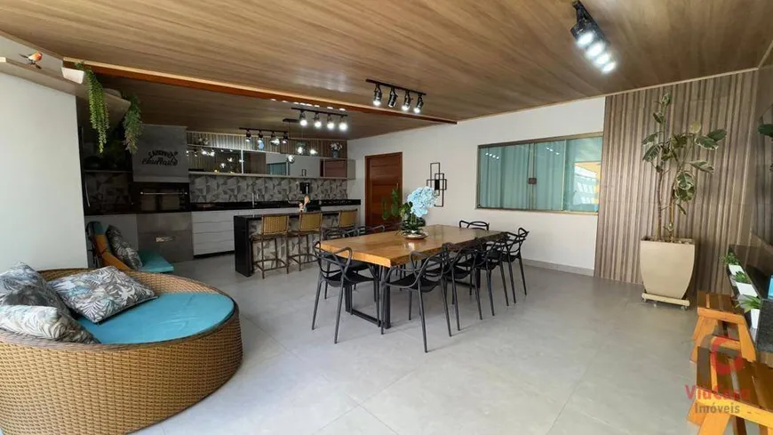 Foto 1 de Casa com 3 Quartos à venda, 170m² em Jardim Mariléa, Rio das Ostras