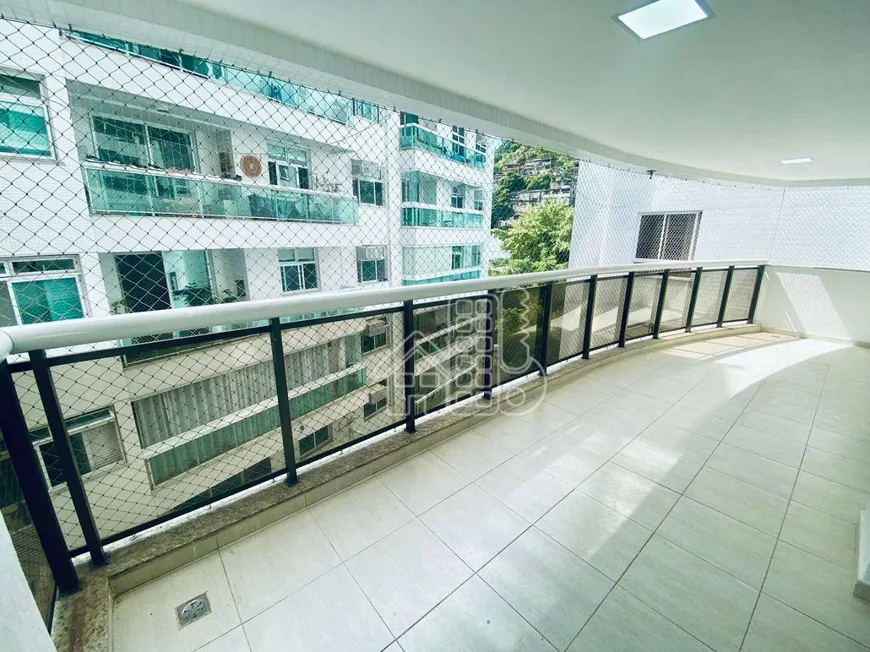 Foto 1 de Apartamento com 3 Quartos à venda, 177m² em Charitas, Niterói
