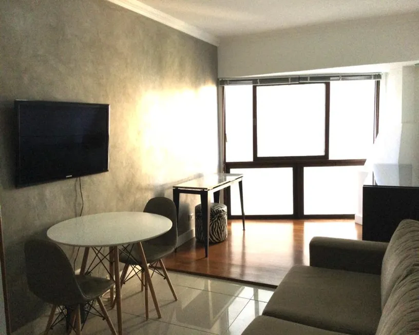 Foto 1 de Apartamento com 1 Quarto à venda, 50m² em Jardins, São Paulo