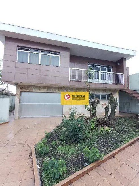 Foto 1 de Sobrado com 4 Quartos para venda ou aluguel, 397m² em Jardim Ocara, Santo André