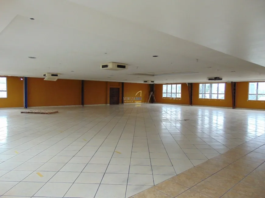 Foto 1 de Sala Comercial para venda ou aluguel, 300m² em Cavalhada, Porto Alegre