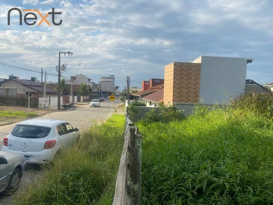 Foto 1 de Lote/Terreno à venda, 385m² em Centro, Penha