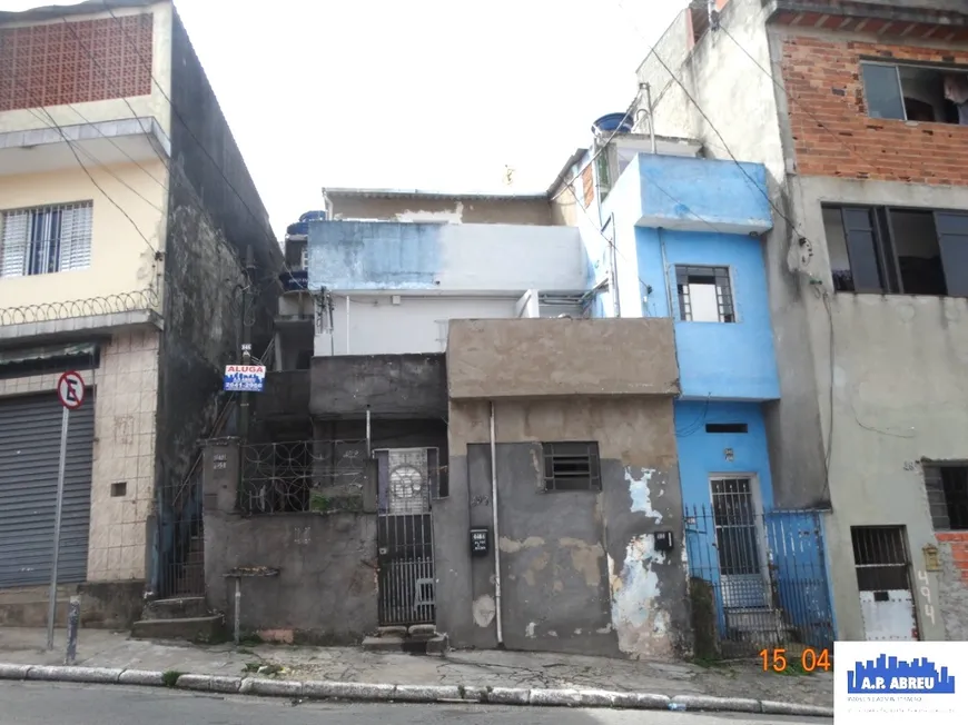 Foto 1 de Casa com 1 Quarto para alugar, 10m² em Vila Buenos Aires, São Paulo