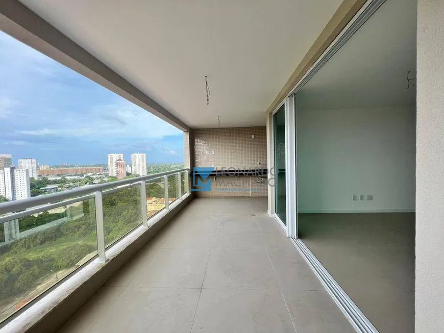 Foto 1 de Apartamento com 3 Quartos à venda, 152m² em Guararapes, Fortaleza