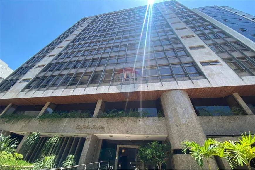 Foto 1 de Apartamento com 4 Quartos para alugar, 340m² em Centro, Juiz de Fora