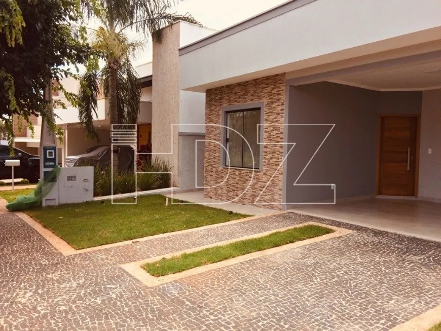 Foto 1 de Casa de Condomínio com 3 Quartos à venda, 200m² em Residencial Village Damha, Araraquara