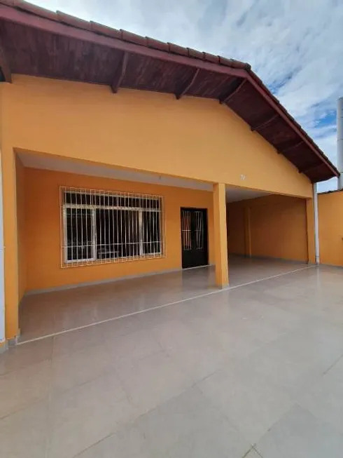 Foto 1 de Casa com 5 Quartos à venda, 135m² em Campos Elíseos, Itanhaém